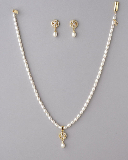 Pretty Pearl Necklace Set - Chandrani Pearls