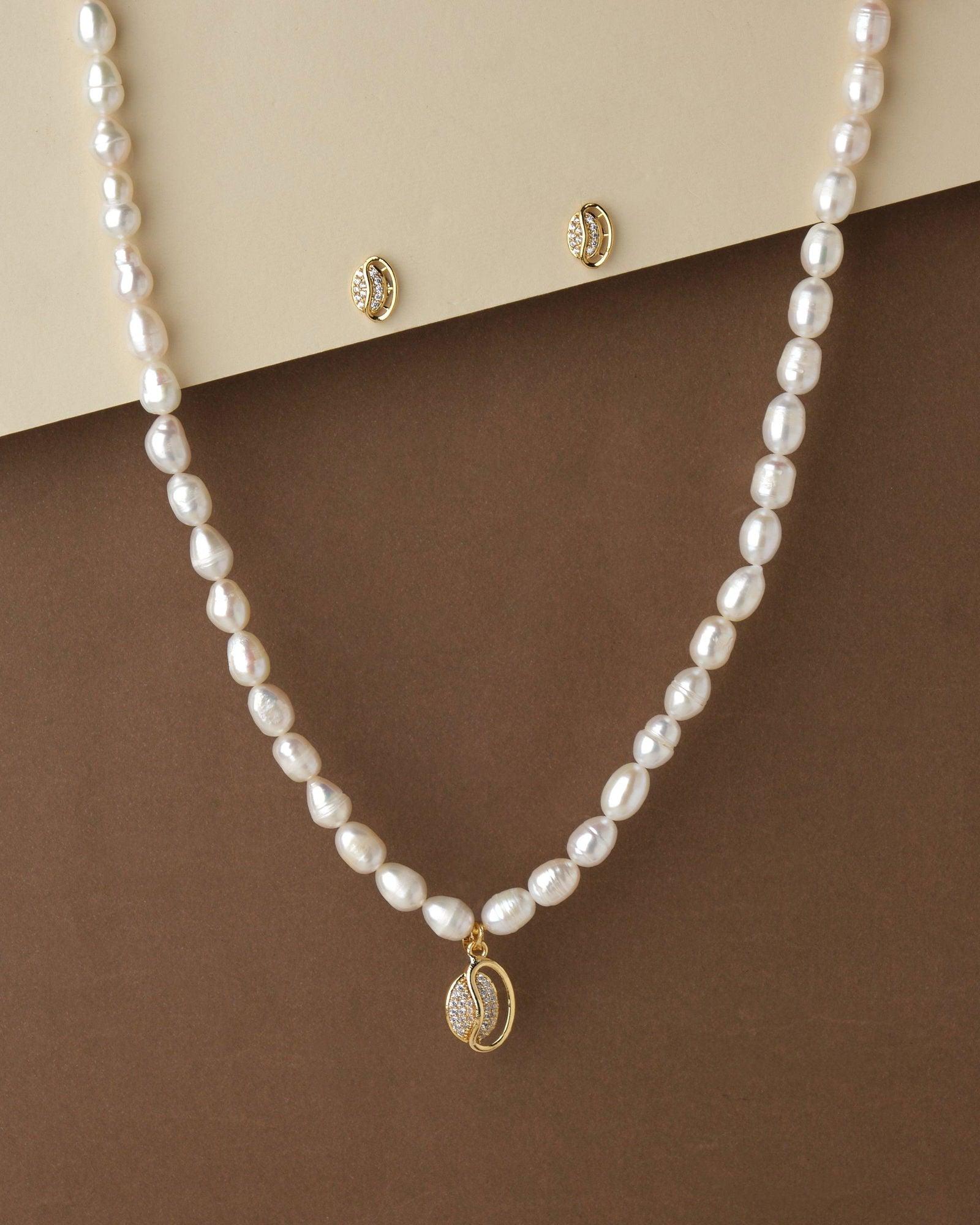 Pretty Pearl Necklace Set - Chandrani Pearls