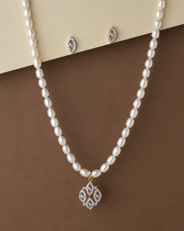 Pretty Pearl Necklace Set - Chandrani Pearls