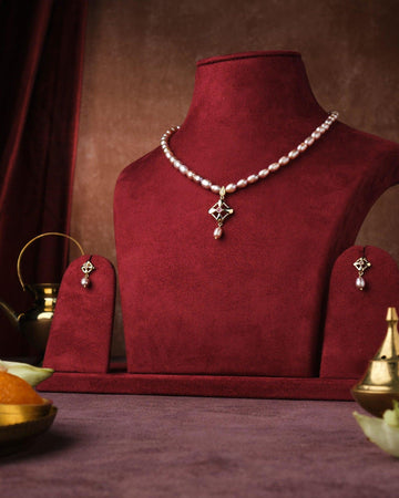 Pretty Pearl Necklace Set - Chandrani Pearls