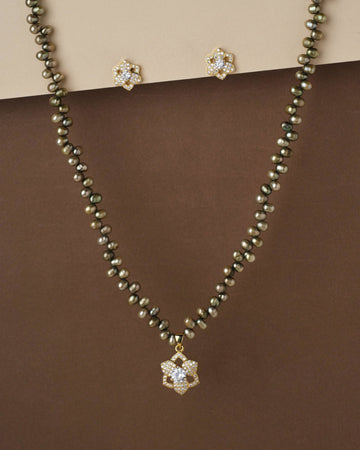 Pretty Pearl Necklace Set - Chandrani Pearls