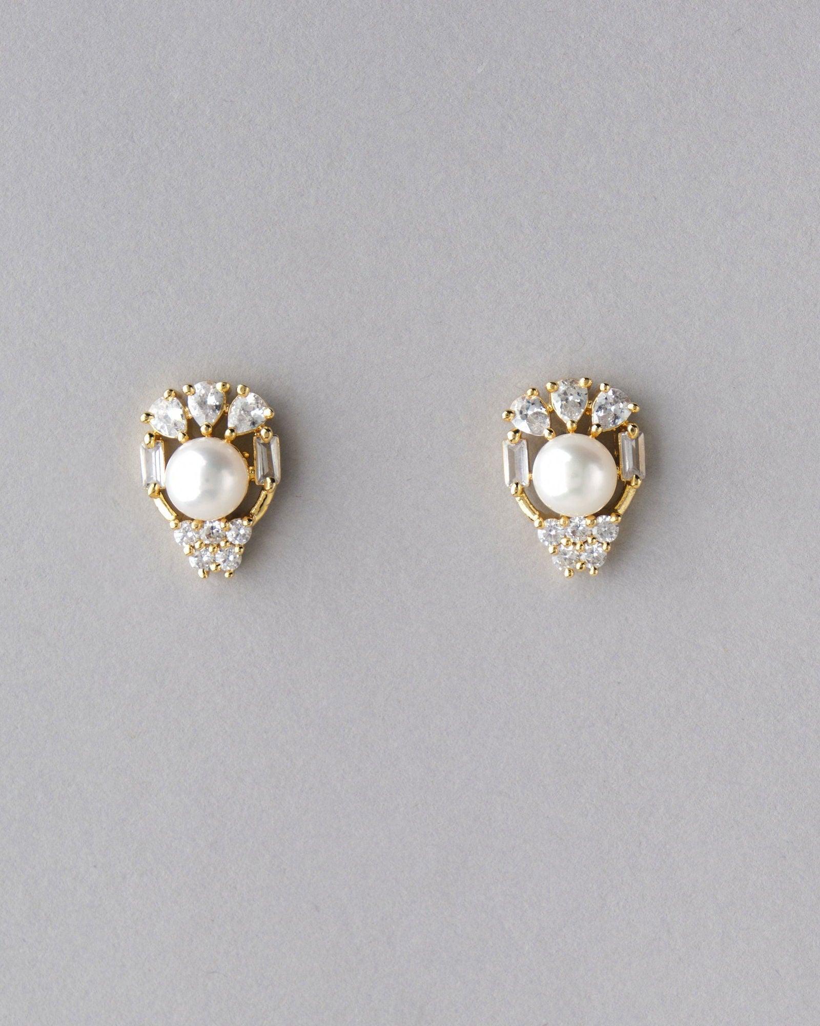 Pretty Pearl & Stone Stud Earring - Chandrani Pearls
