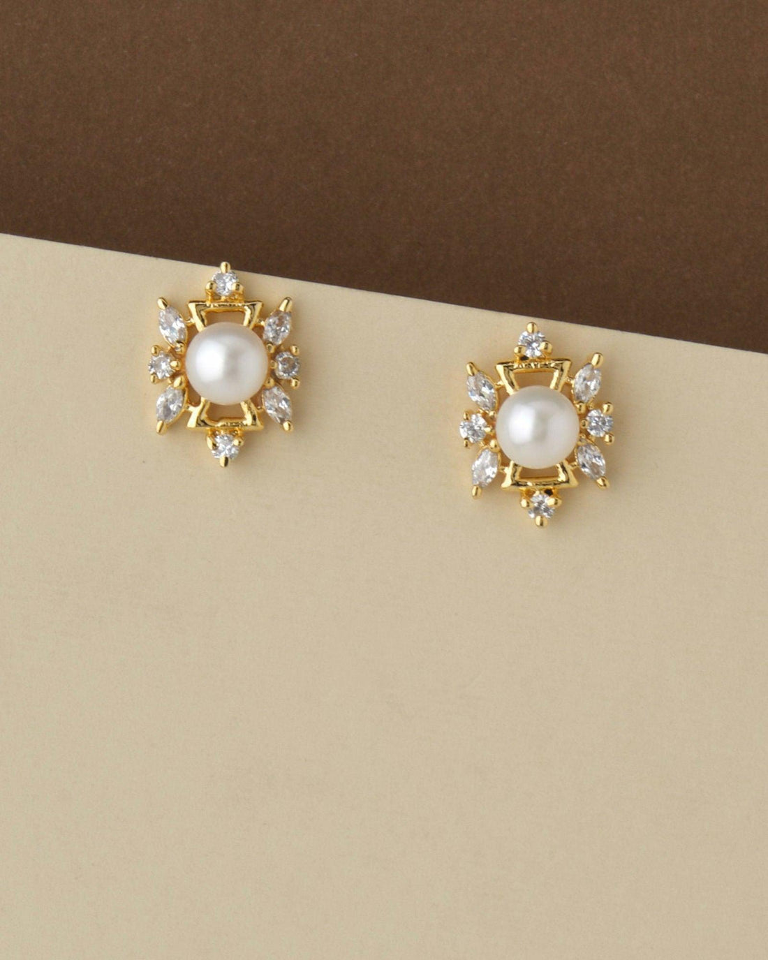 Pretty Pearl & Stone Stud Earring - Chandrani Pearls