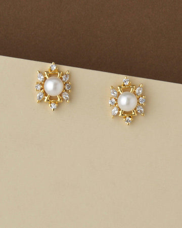 Pretty Pearl & Stone Stud Earring - Chandrani Pearls