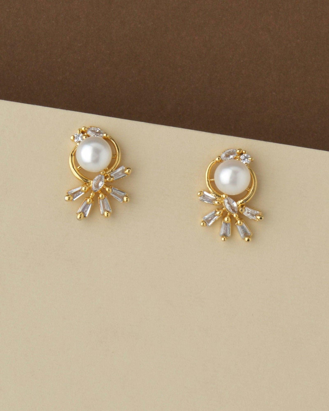 Pretty Pearl & Stone Stud Earring - Chandrani Pearls