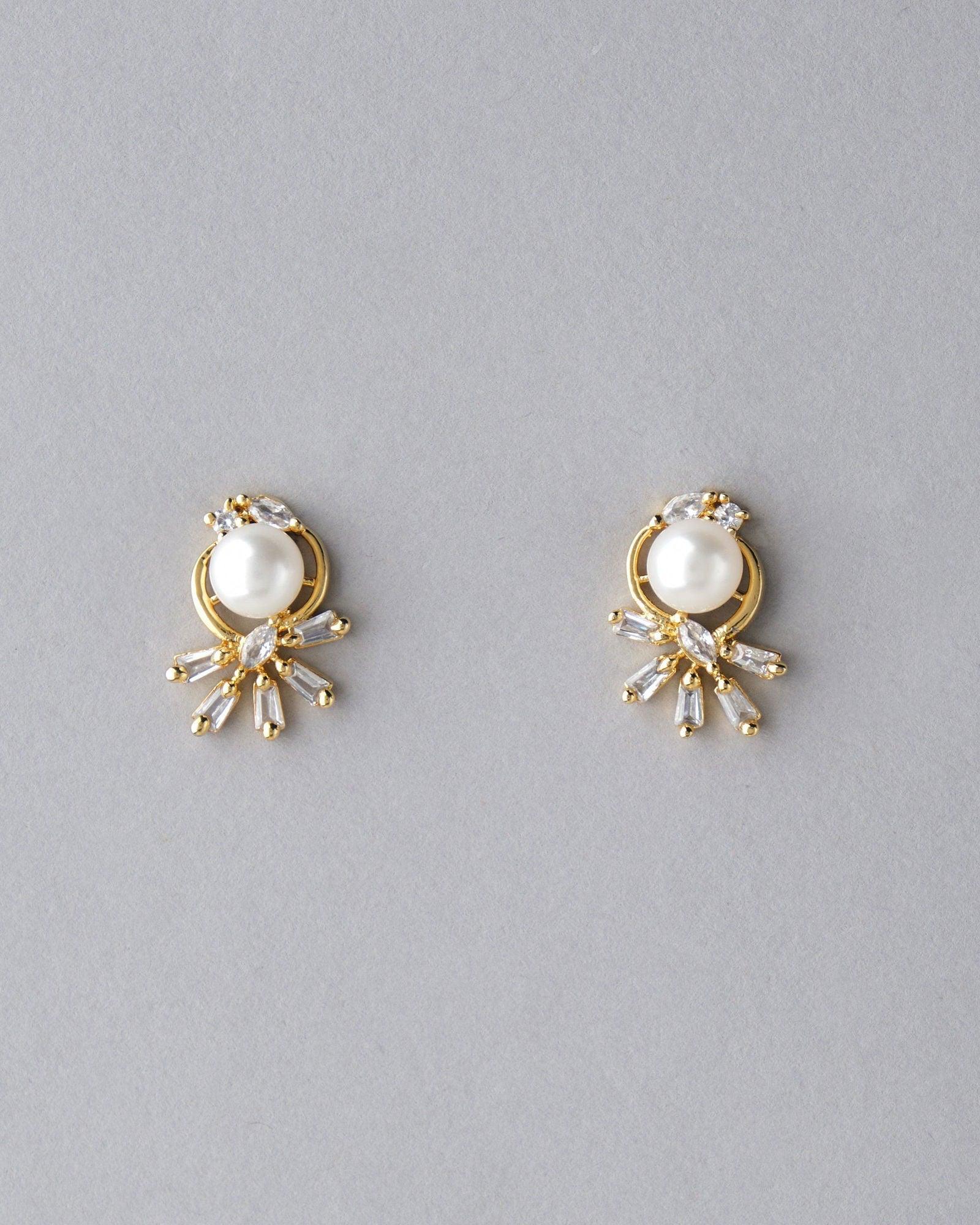 Pretty Pearl & Stone Stud Earring - Chandrani Pearls