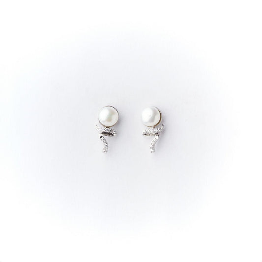 Pretty Pearl Stud Earring - Chandrani Pearls