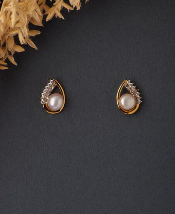 Pretty Pearl Stud Earring - Chandrani Pearls