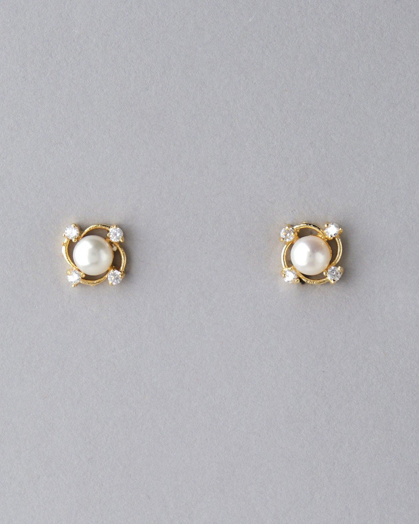 Pretty Pearl Stud Earring - Chandrani Pearls