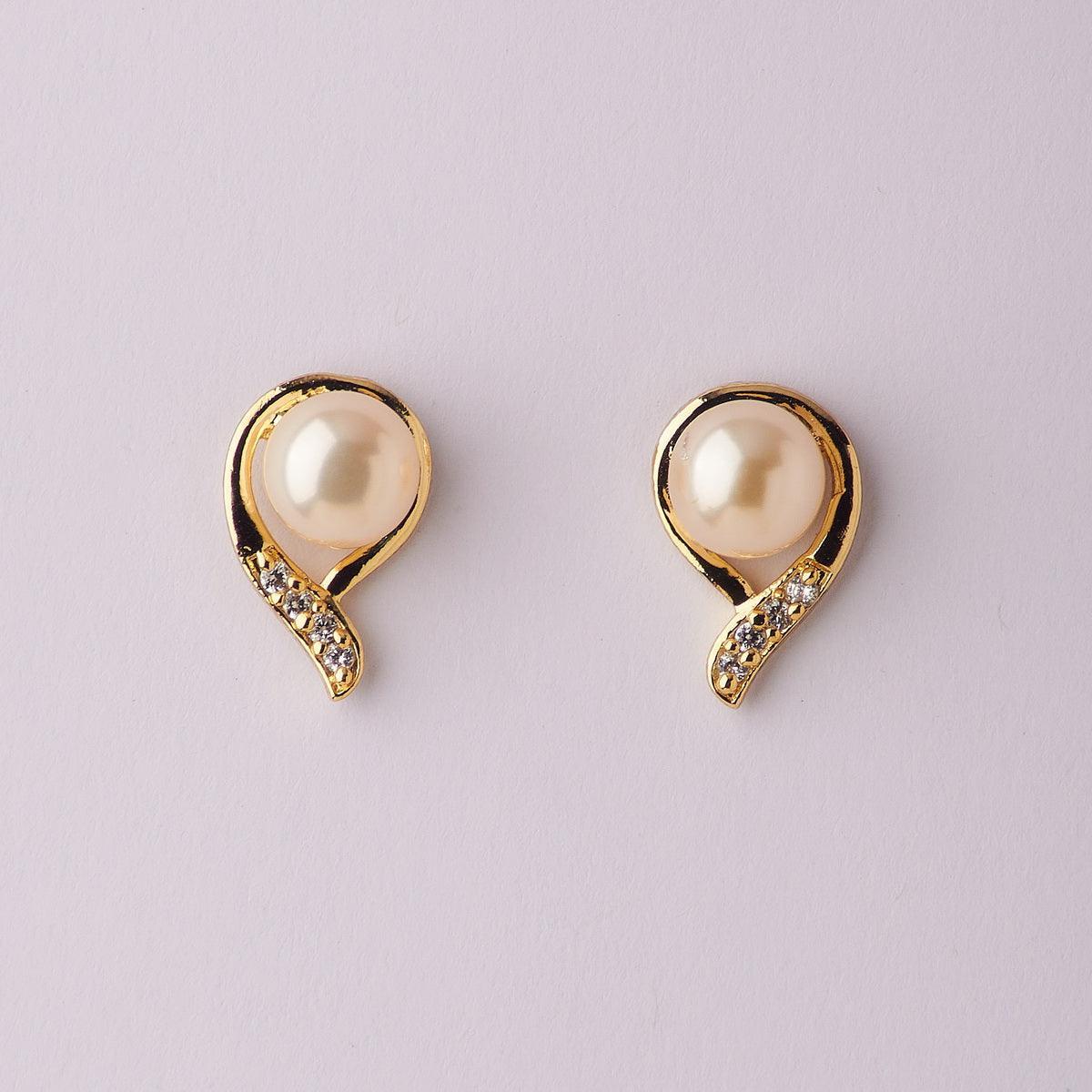 Pretty Pearl Studded Earring - Chandrani Pearls