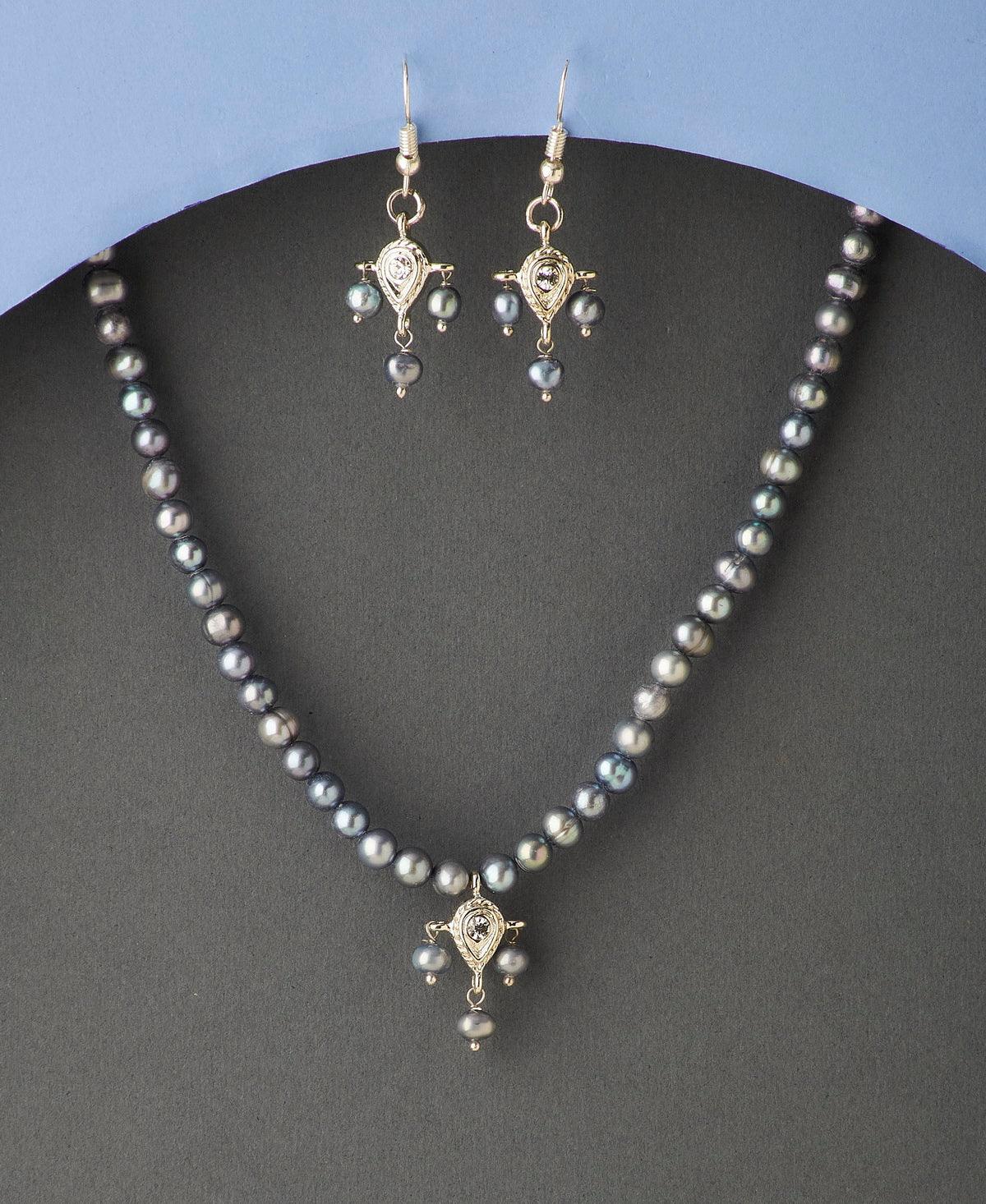 Pretty Real Pearl Necklace Set - Chandrani Pearls