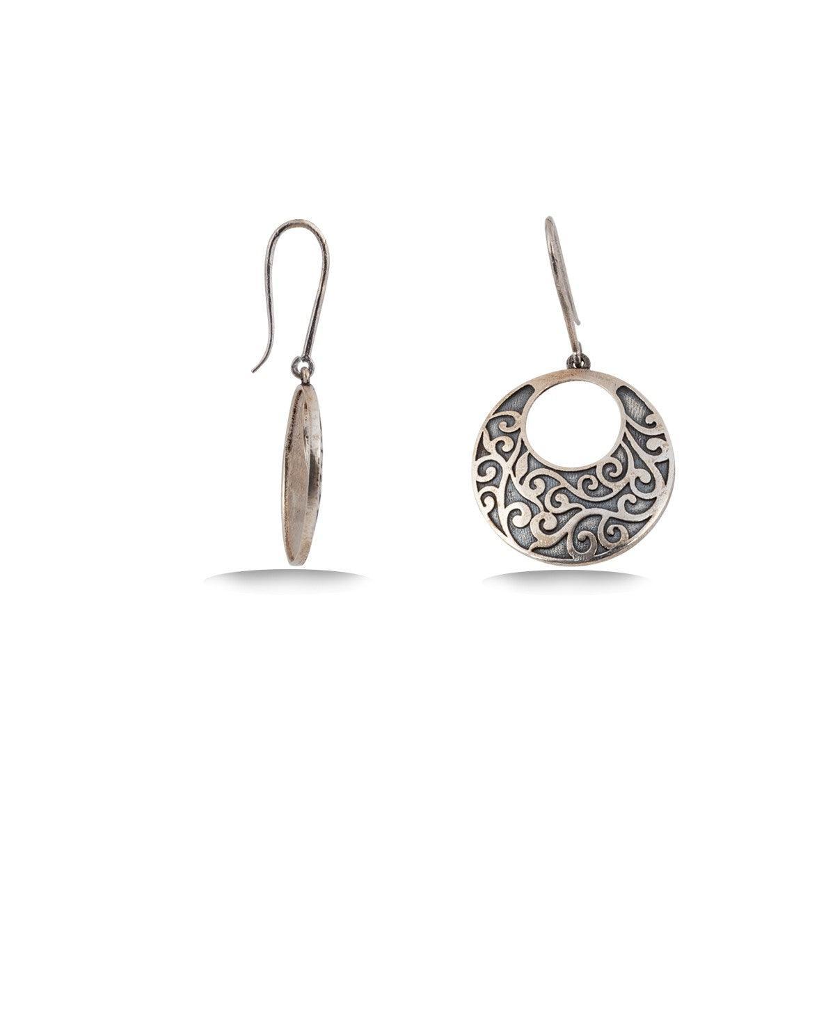 Pretty Silver Earring - Chandrani Pearls