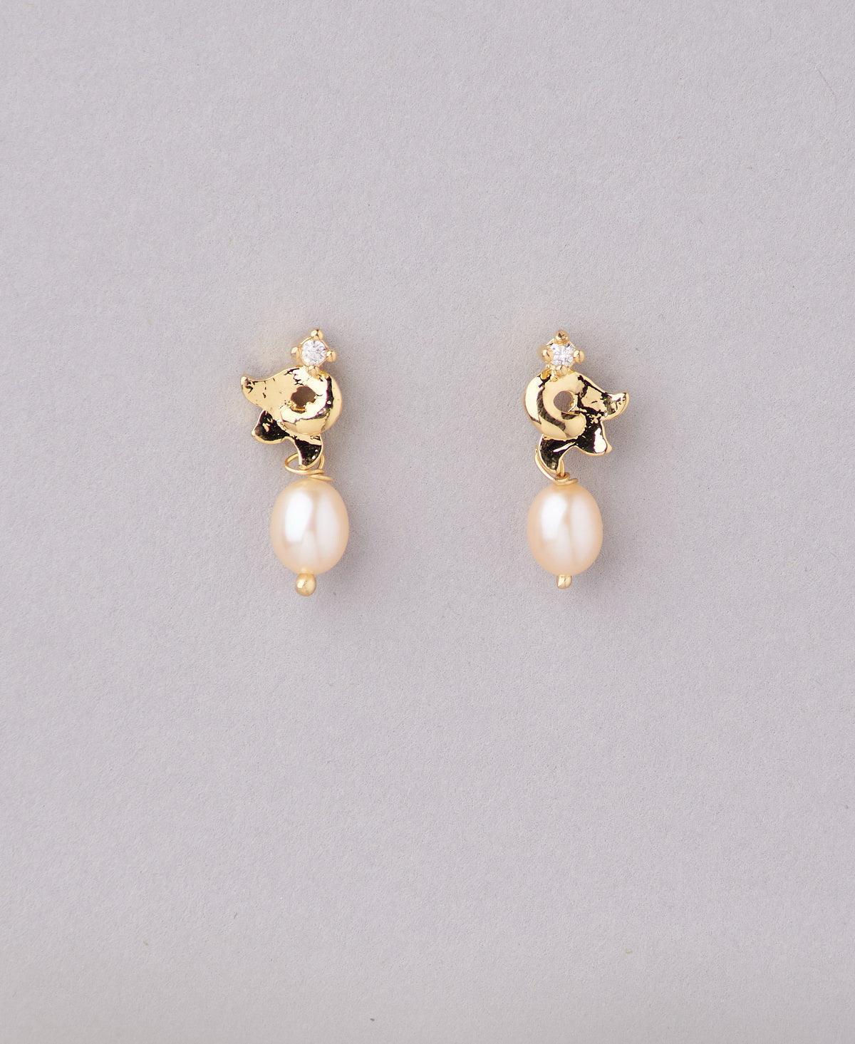 Pretty Stone Studded Pearl Earring - Chandrani Pearls