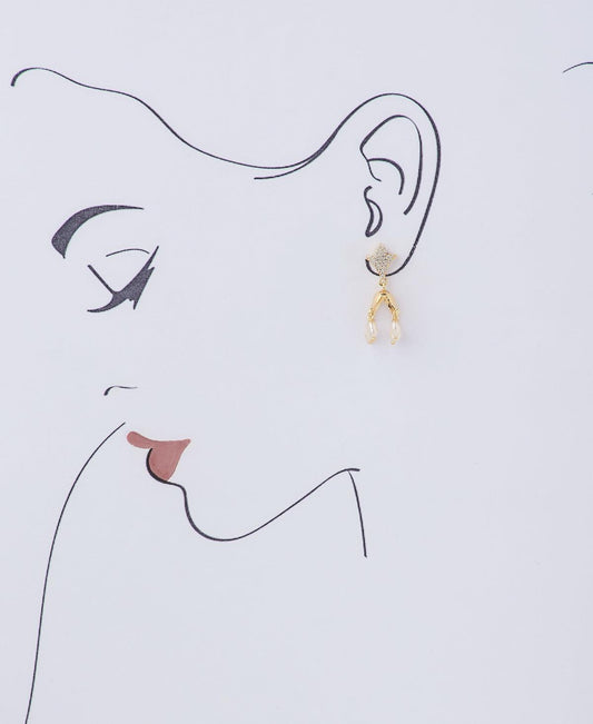 Pretty Stone Studded Pearl Hanging Earring - Chandrani Pearls