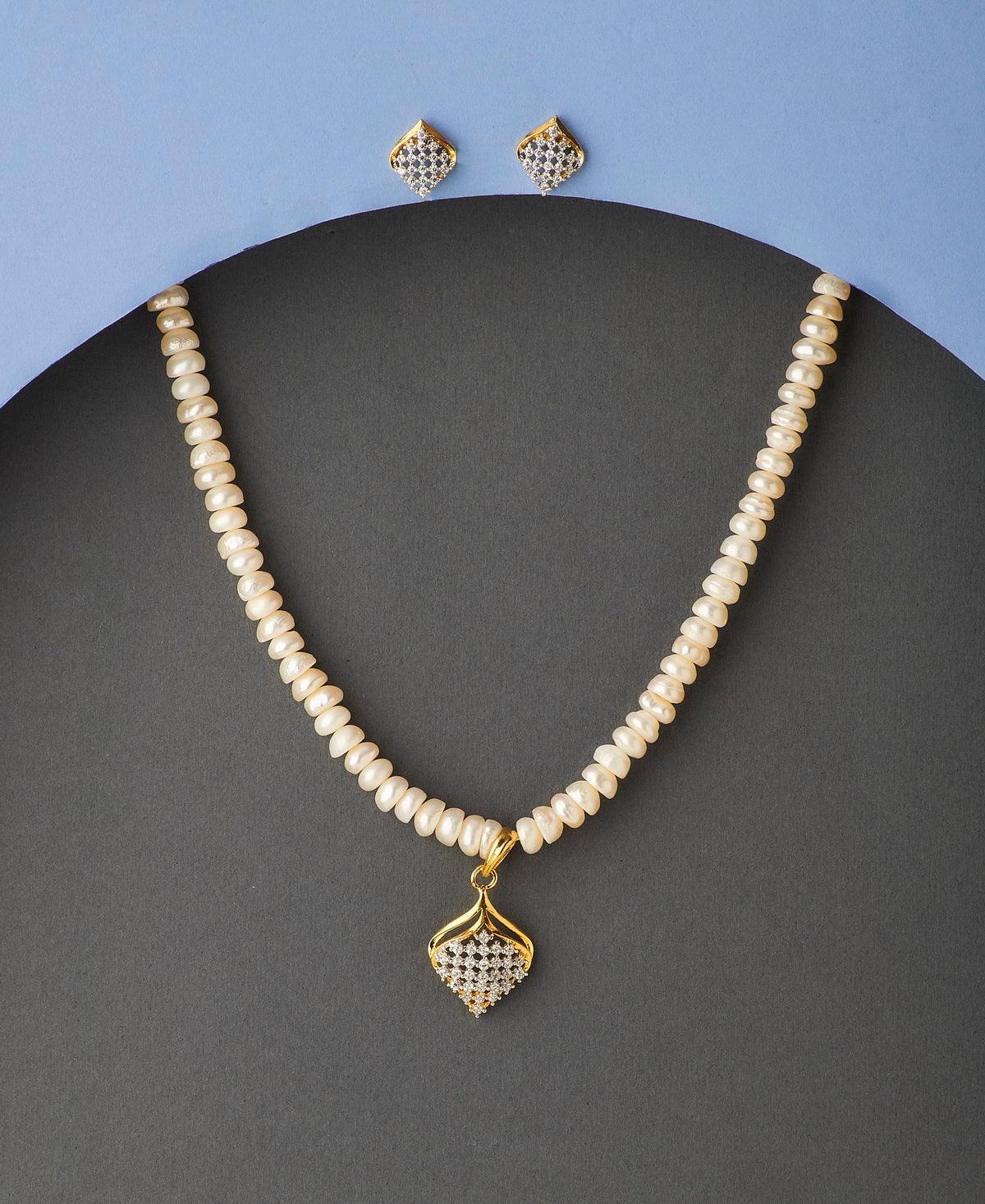 Pretty Stone Studded Pearl Necklace Set - Chandrani Pearls