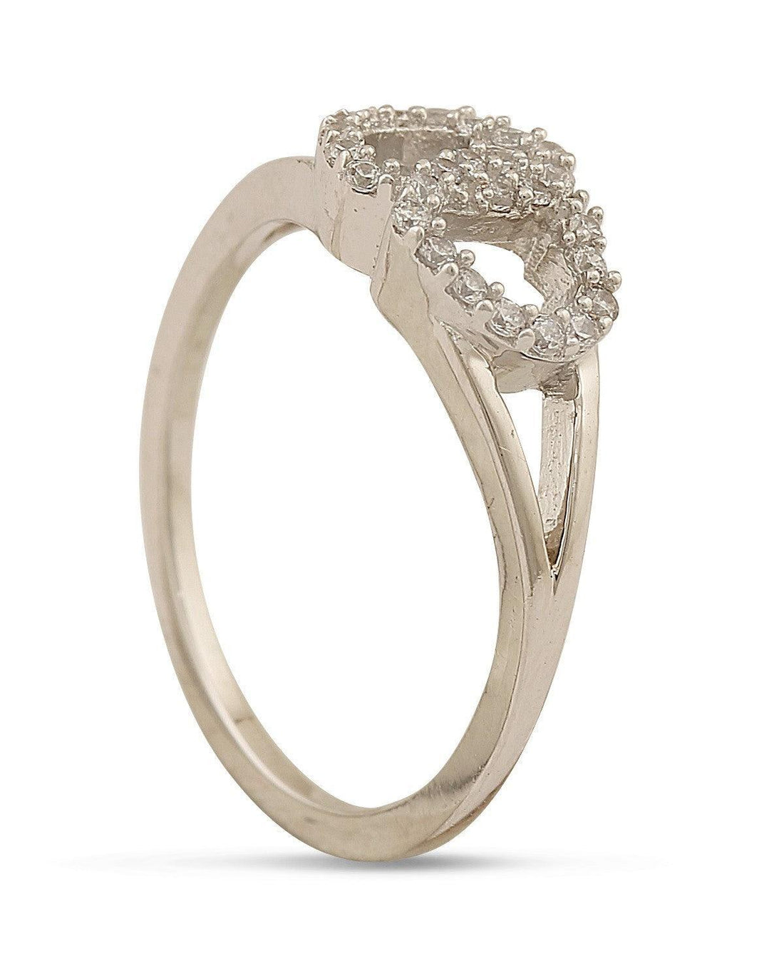 Pretty Stone Studded Silver Ring - Chandrani Pearls