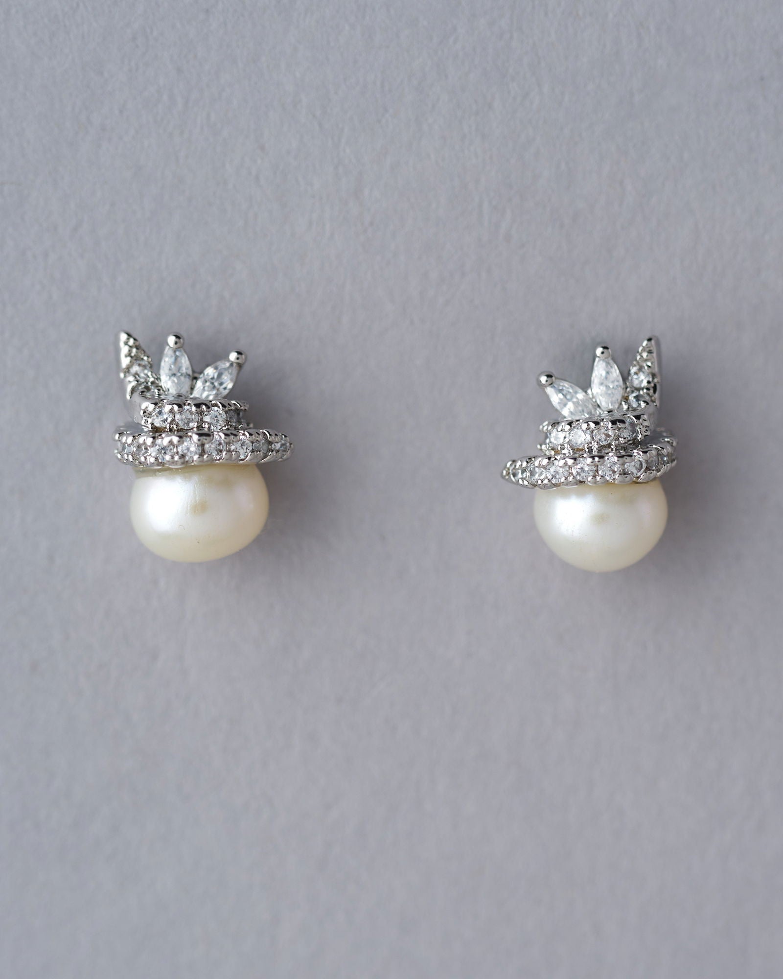 Pretty Stud Pearl Earring - Chandrani Pearls