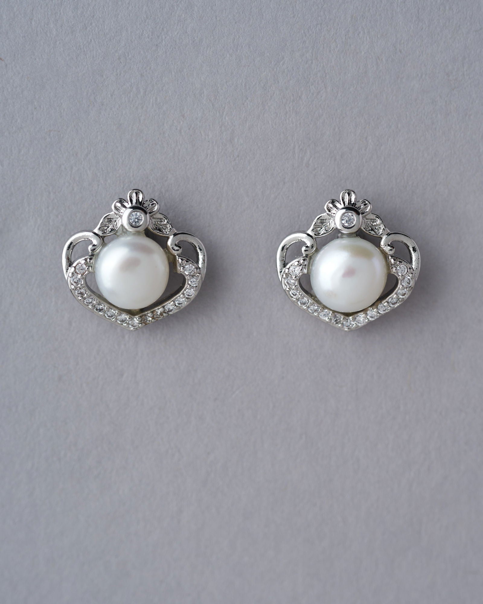 Pretty Stud Pearl Earring - Chandrani Pearls