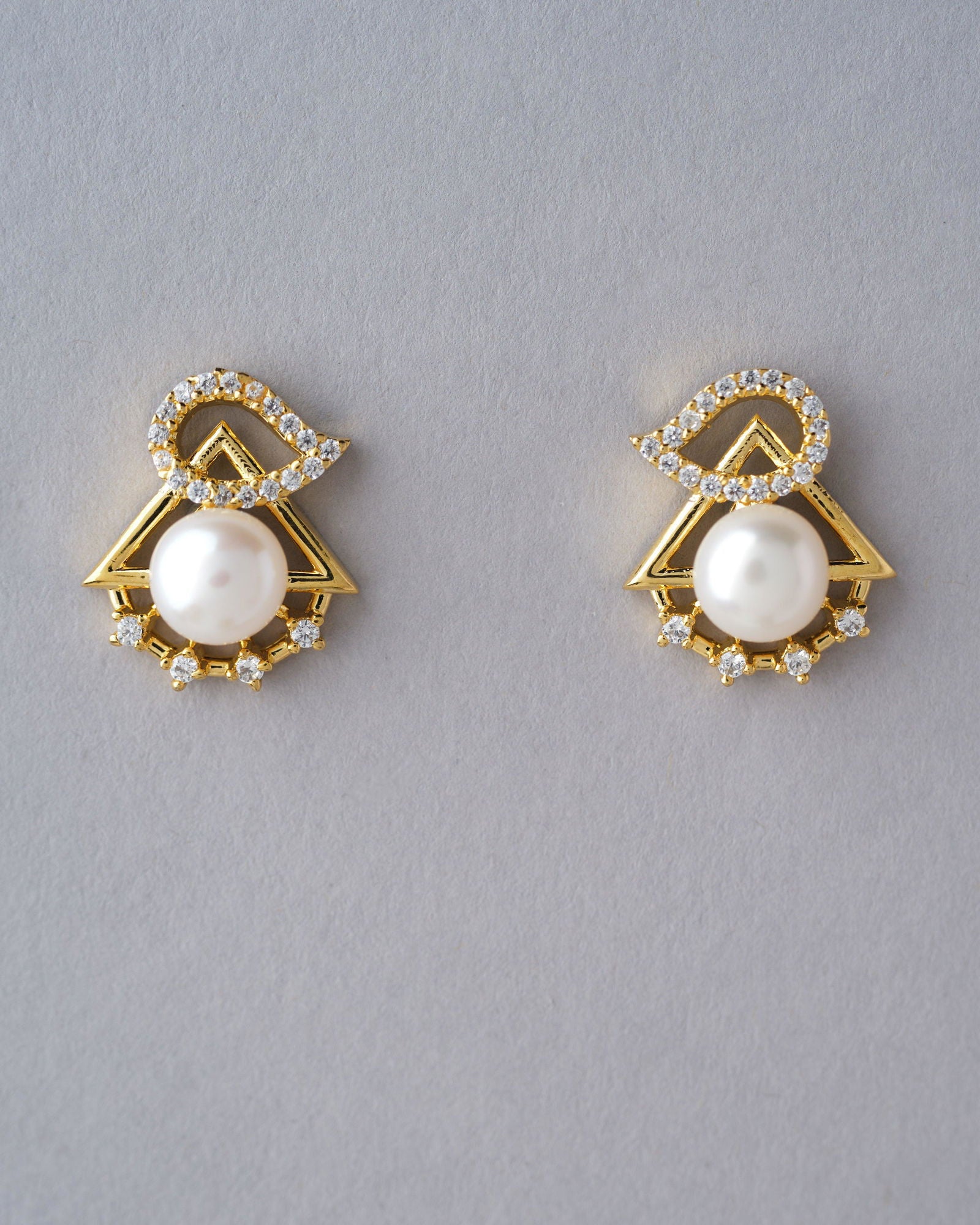 Pretty Stud Pearl Earring - Chandrani Pearls