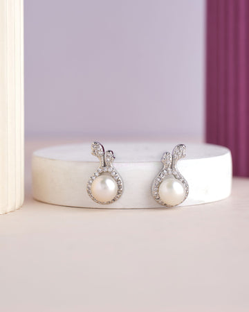 Pretty Stud Pearl Earring - Chandrani Pearls