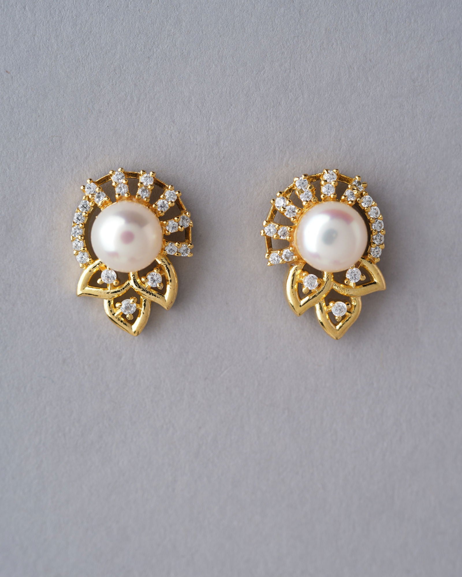 Pretty Stud Pearl Earring - Chandrani Pearls