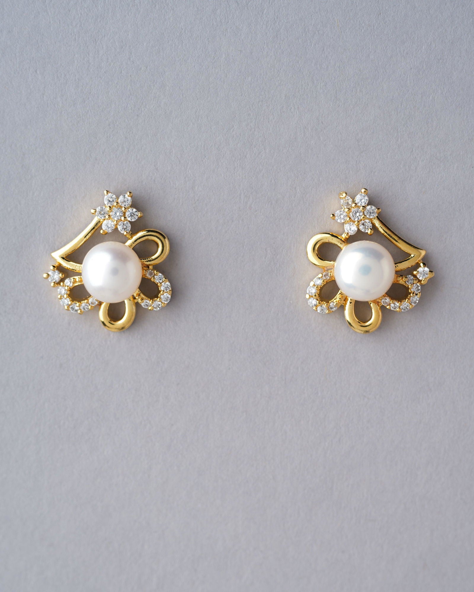 Pretty Stud Pearl Earring - Chandrani Pearls