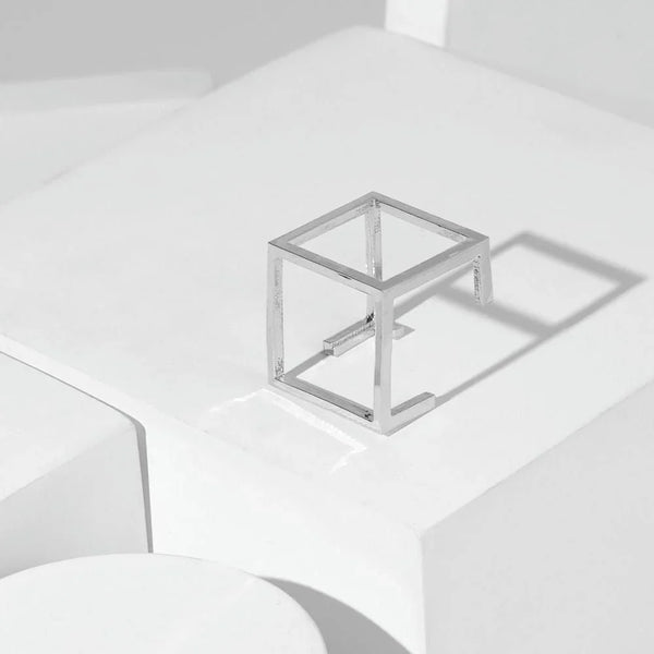 Quirk & Square Ring - Bold N' Italic