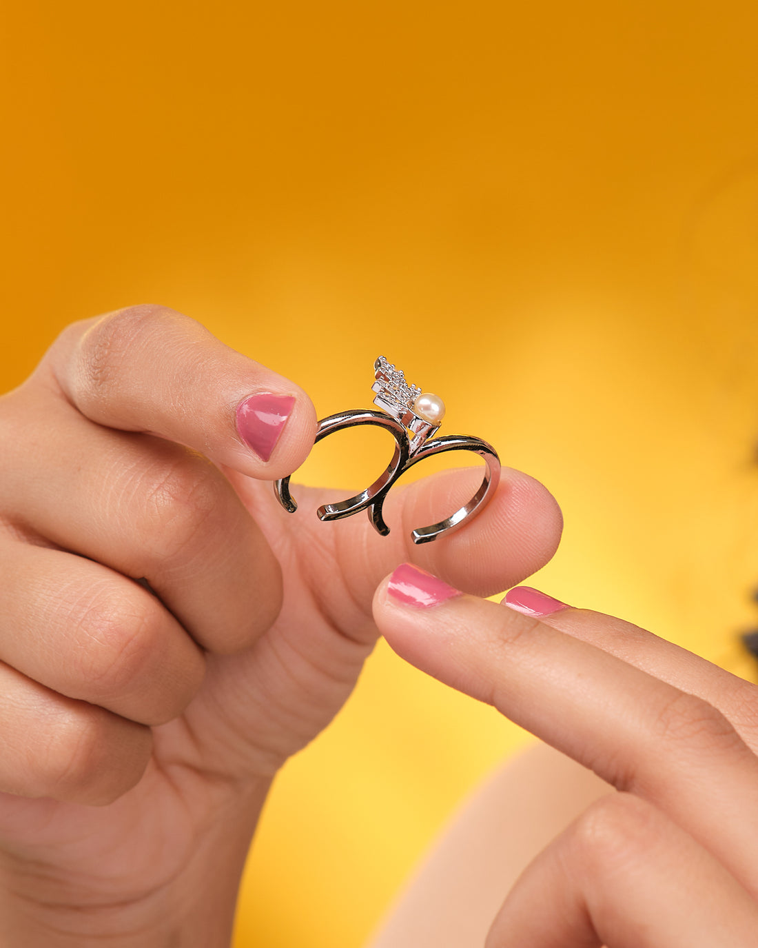 Affectionate Hug Pearl Ring
