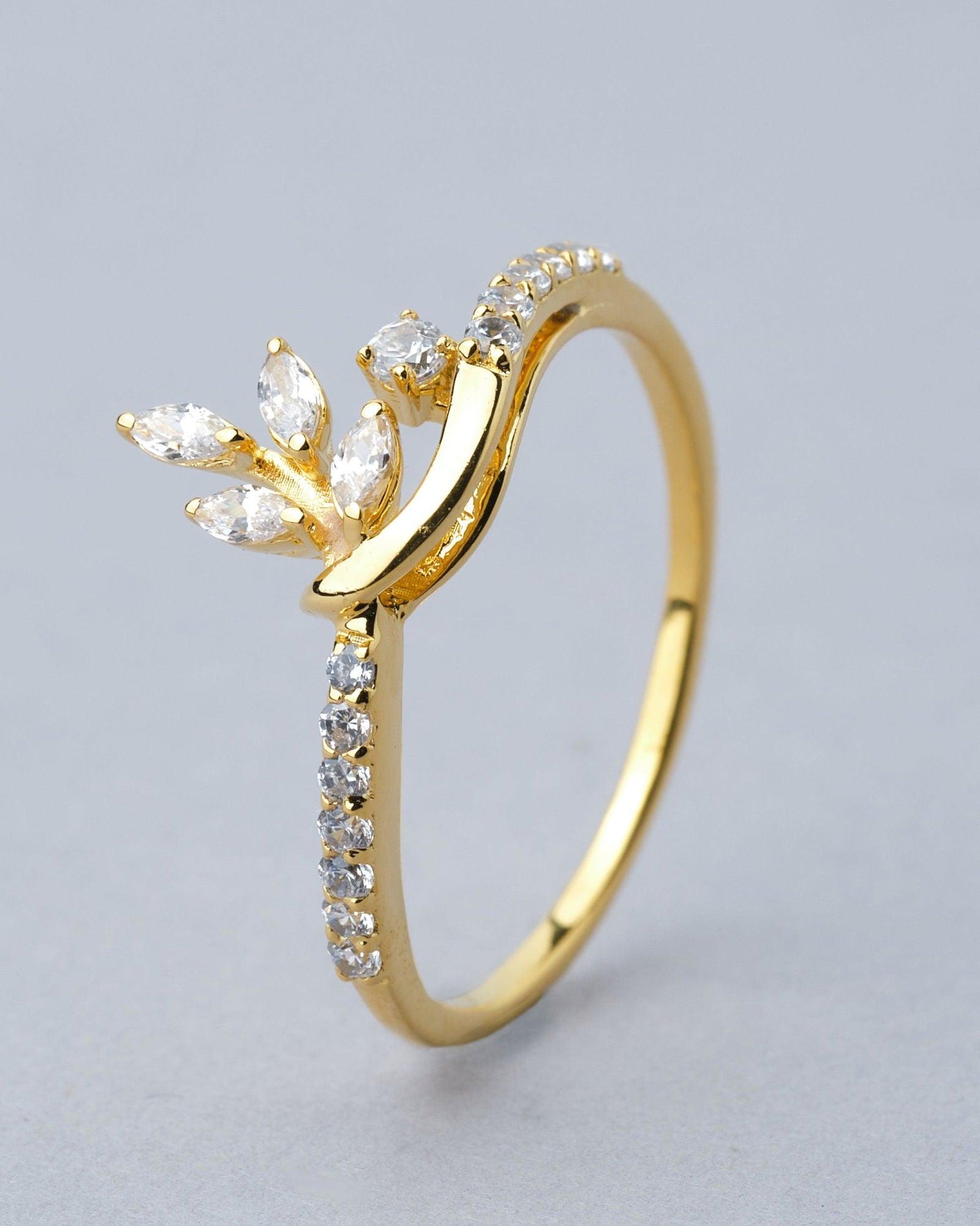 Radiance Floral 18Kt Gold & Diamond Ring - Chandrani Pearls