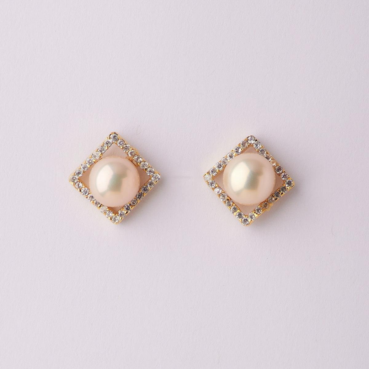 Regal Pearl Stone Stud Earring - Chandrani Pearls