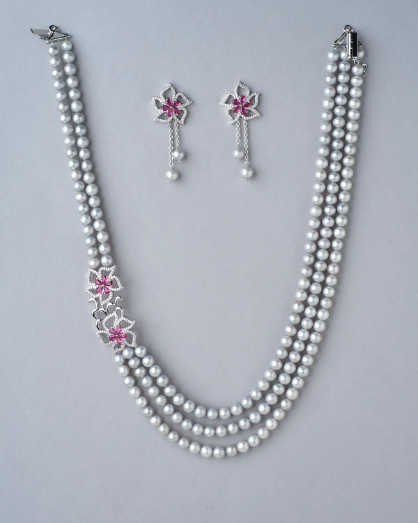 Ravishing Pearl Necklace Set