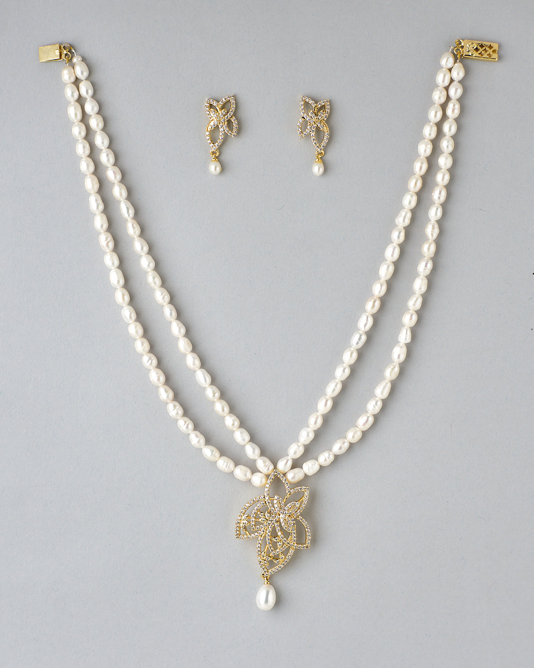Double-Strand Pearl Necklace Set with Floral Pendant
