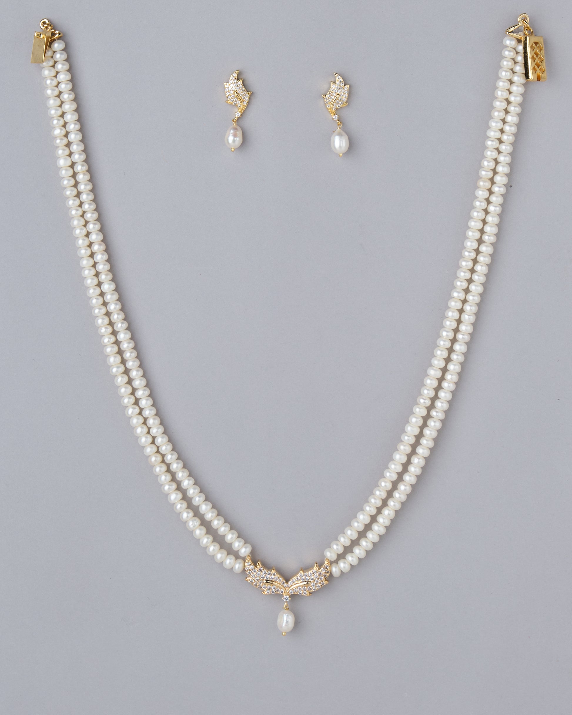 A Mesmerising Leafy Pearl Necklace and earring set from Chandrani Pearls.