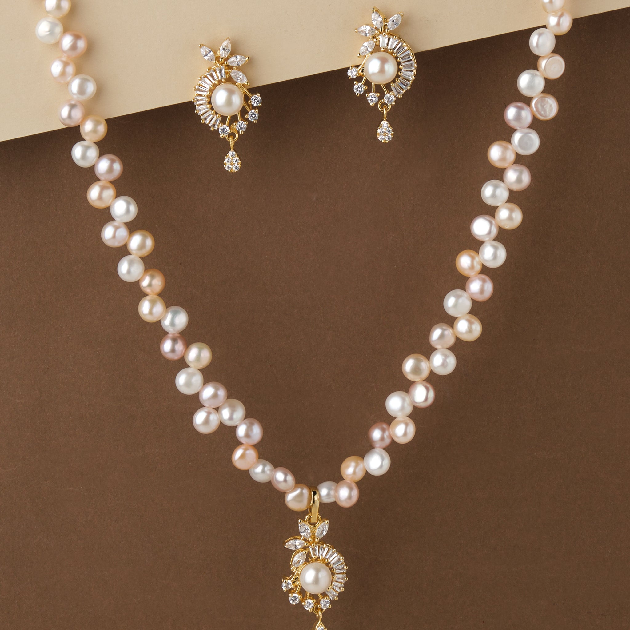 Asymmetric Glam Pearl Necklace Set