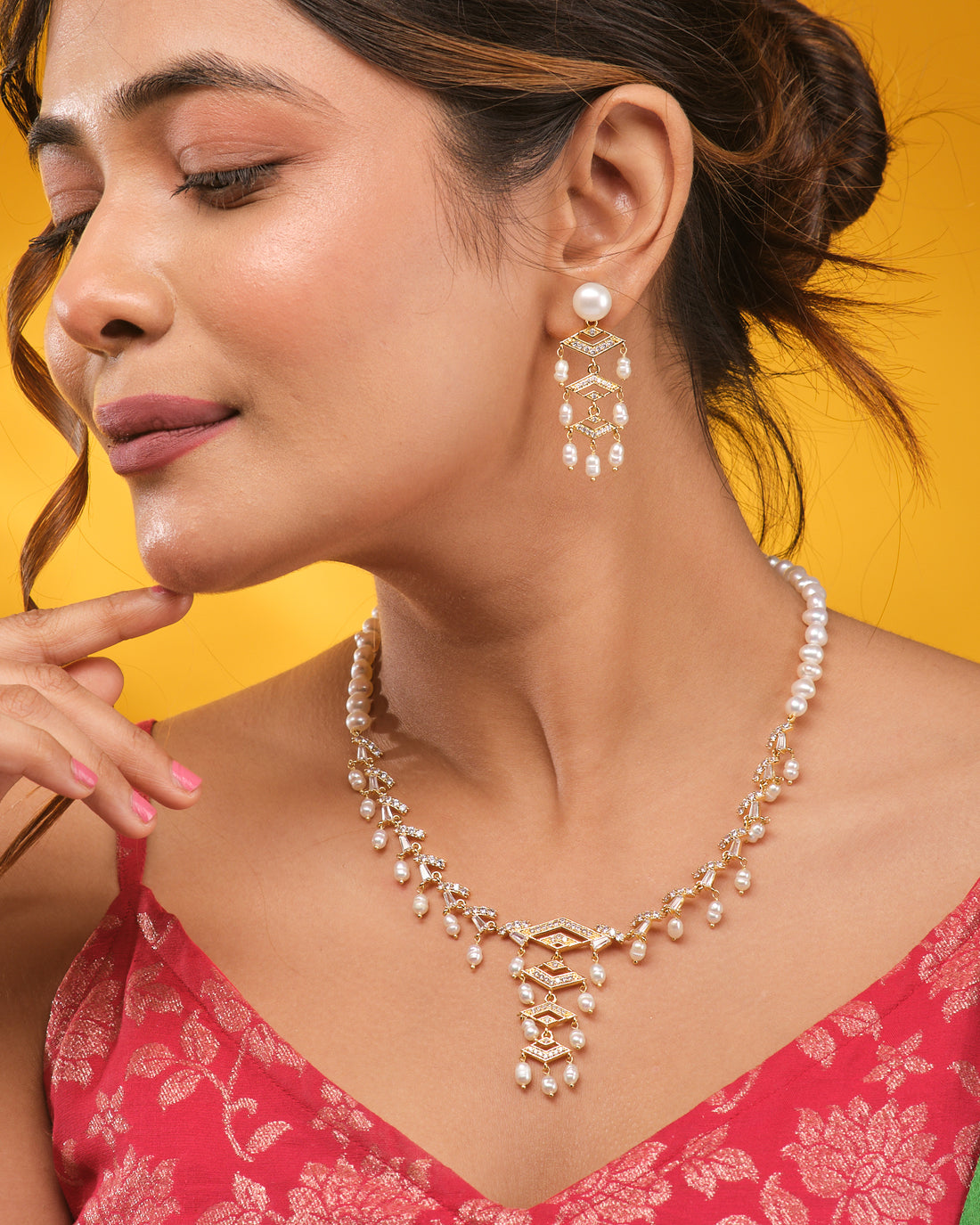 Trendy Pearl CZ Necklace Set