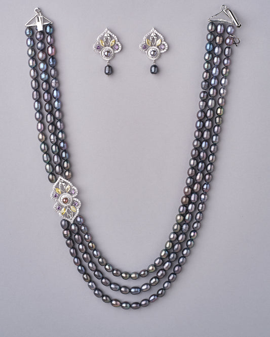 The Nakshatra Pearl Necklace Set