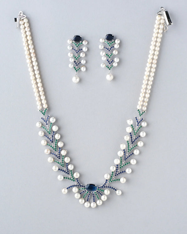 Luxe Pearl Beautiful Necklace Set