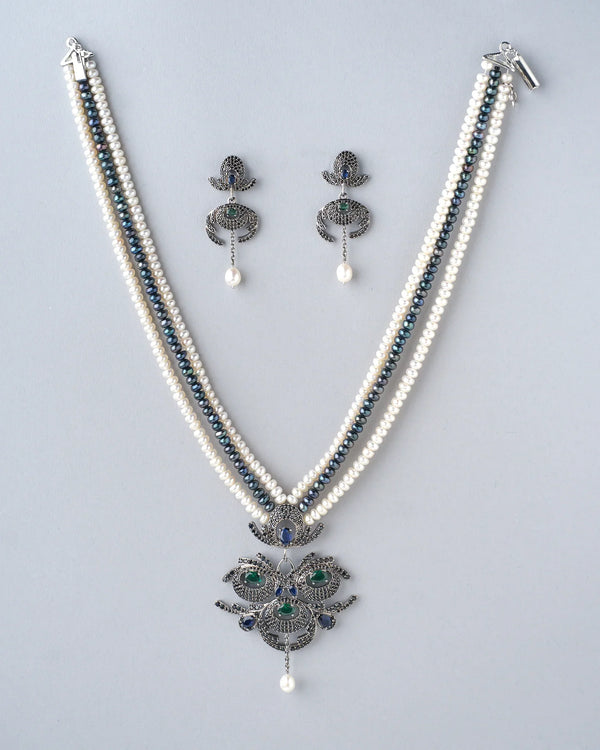 Stylish pearl set crafted to complement both ethnic and western wear