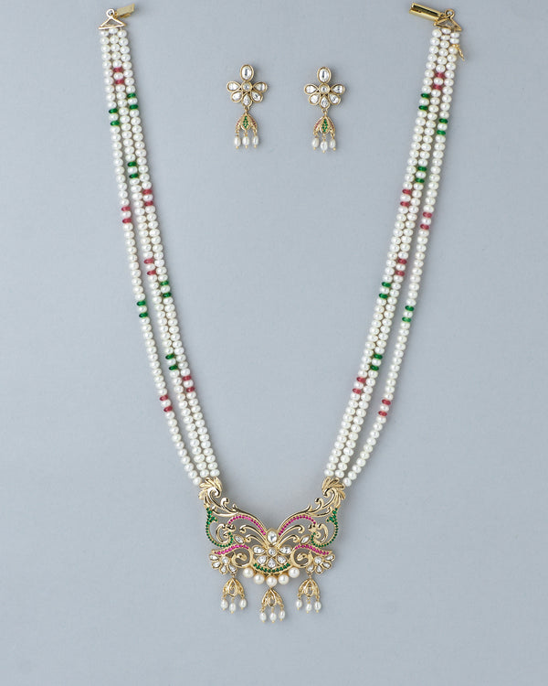 Royal Radiance Bridal Pearl & Gold Jewellery Set