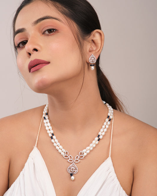 The Aksa Necklace Set