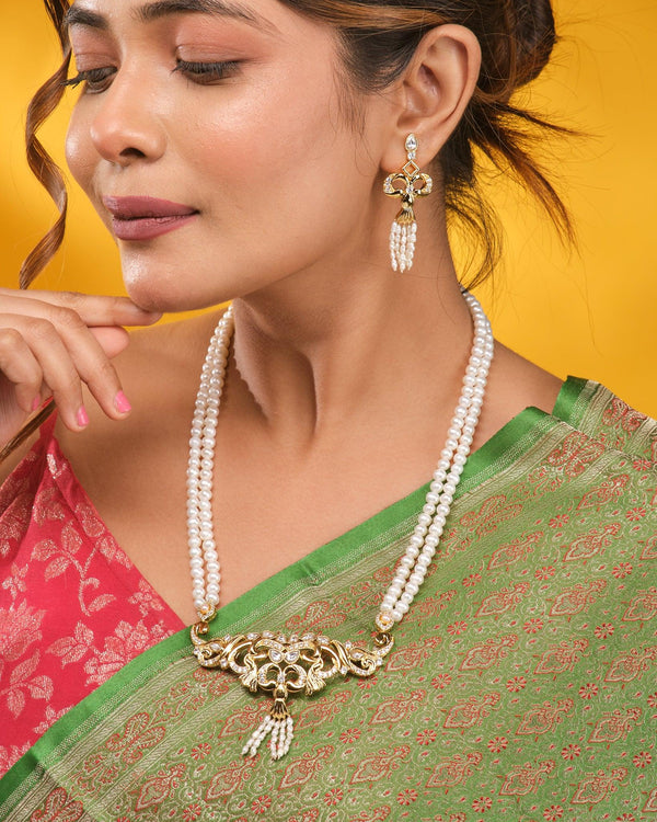 Imperial Elegance Pearl Necklace Set