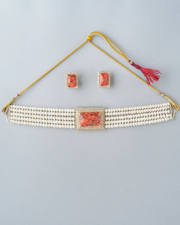 Trendsetter Pearl Necklace Choker & Earrings