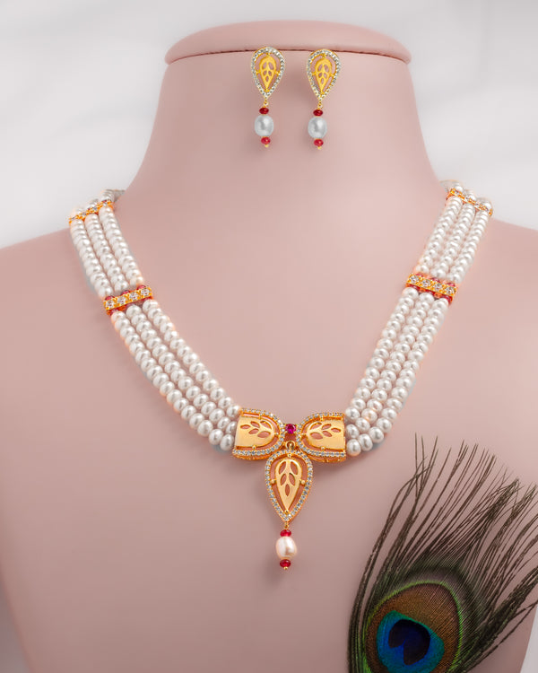 Royal Gold Plated Pearl Necklace Set