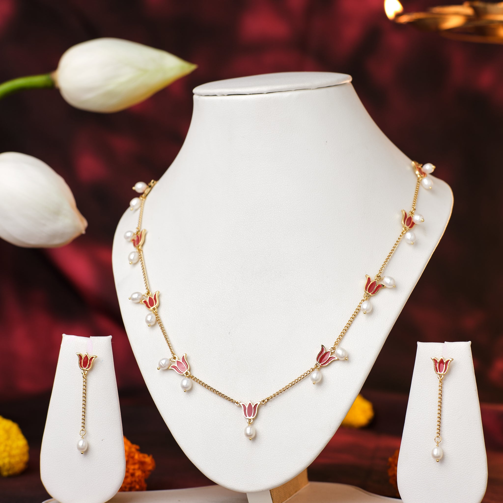 Minimal Pretty Pearl Pendant Set