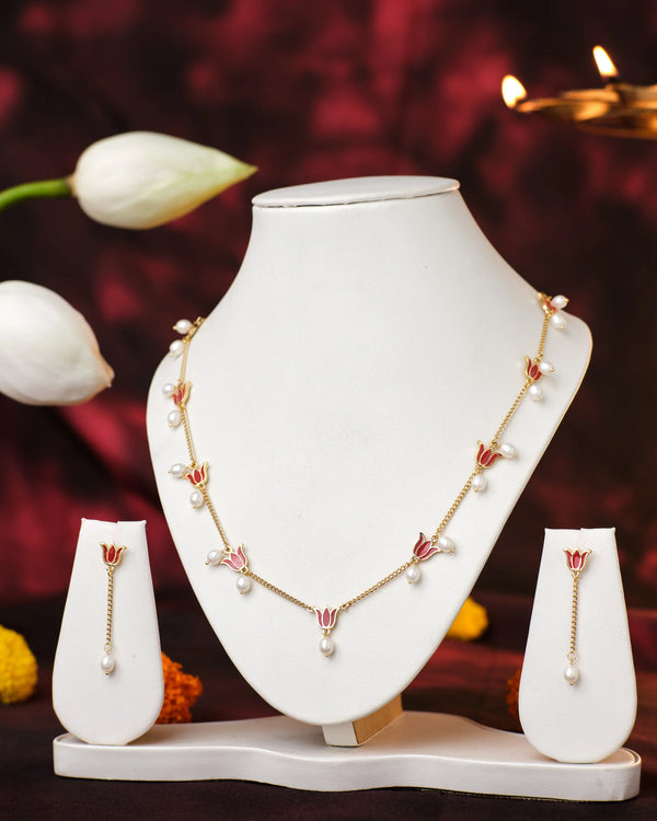 Minimal Pretty Pearl Pendant Set