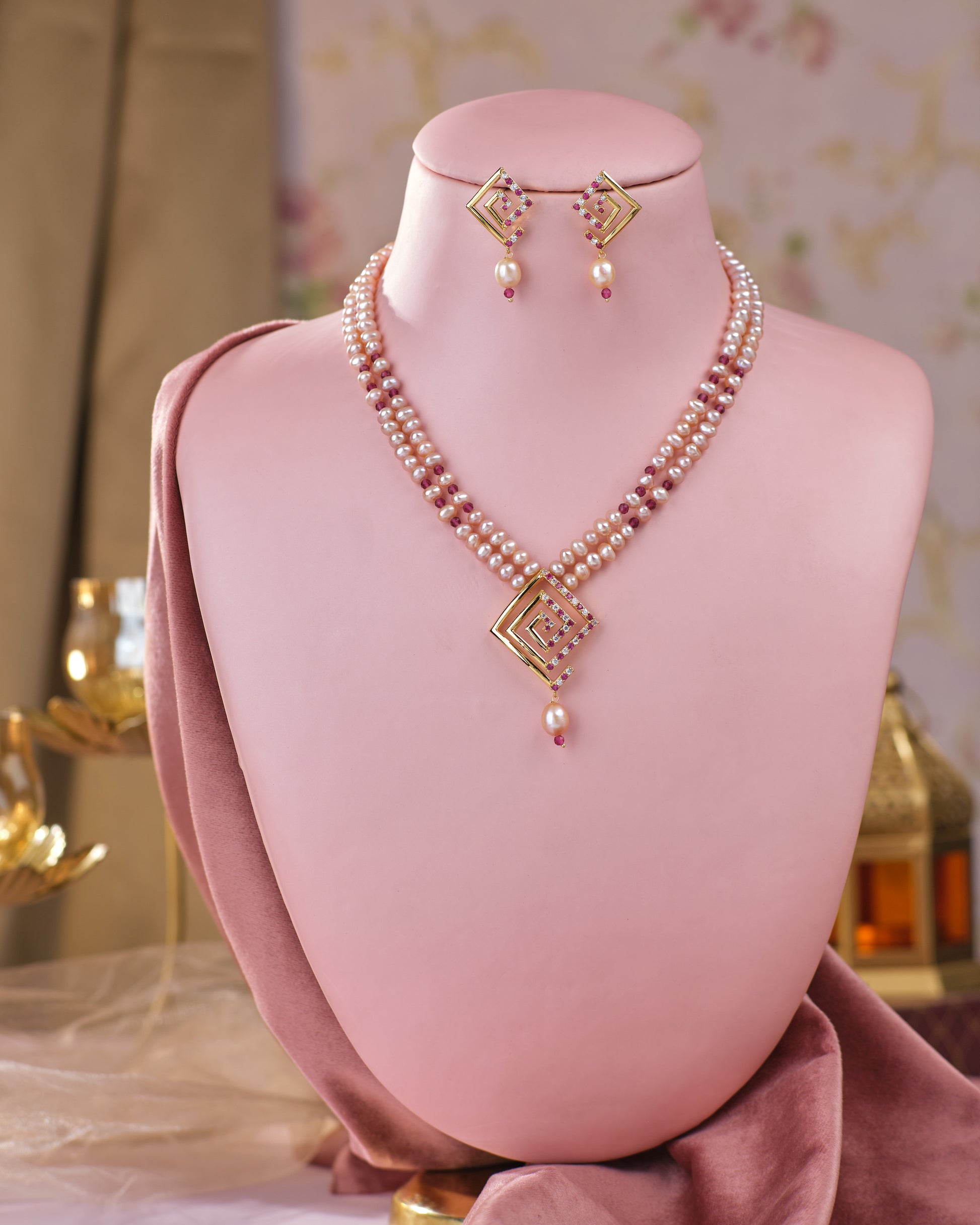 Ivory Dreams Freshwater Pearl Necklace Set