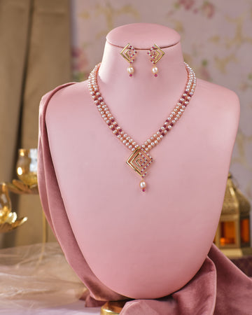 Ivory Dreams Freshwater Pearl Necklace Set