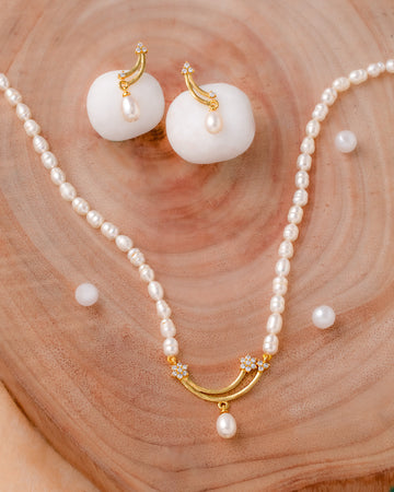 Classic White Pearl Necklace Set with Gold Curve Pendant