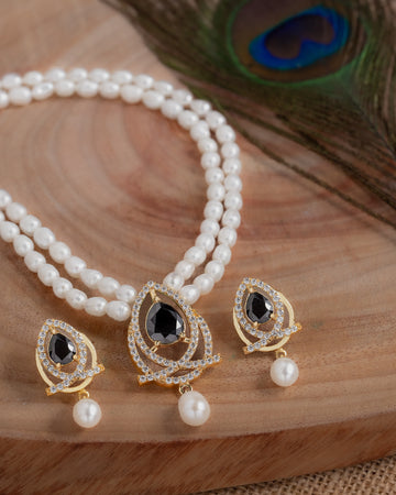 Elegant Pearl Necklace Set with Black Stone Pendant