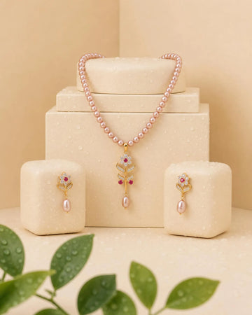 Elegant Peach Pearl Floral Necklace Set
